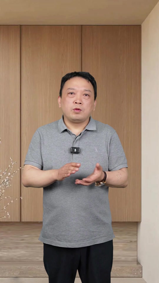 大家好,我叫垚垚,在浙江金华做首饰工厂,批发零售双结合,所有商品都是精挑细选,不褪色,不掉色,时尚美观,质量严格把关,请放心购买使用,感谢各位朋友的支持与信任!
